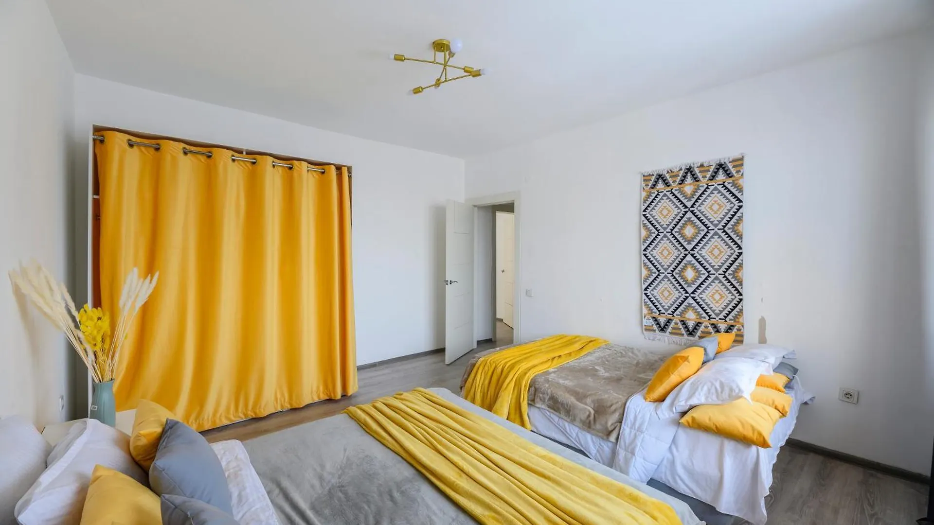 Apartment Квартира На 8-9 Человек С Видом На Город 36 Almaty Kazakhstan